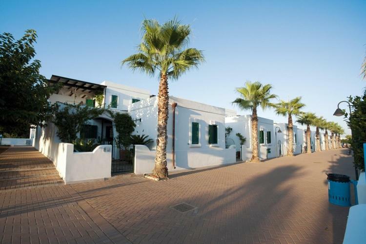 Villa In Villaggio Porto Cesareo Exterior photo